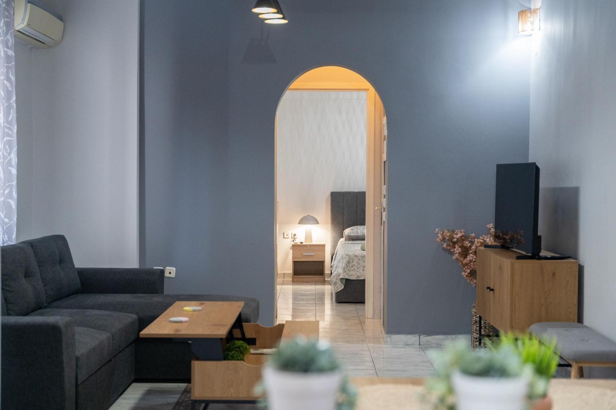 Ninas Central Apartment Kavala Bagian luar foto