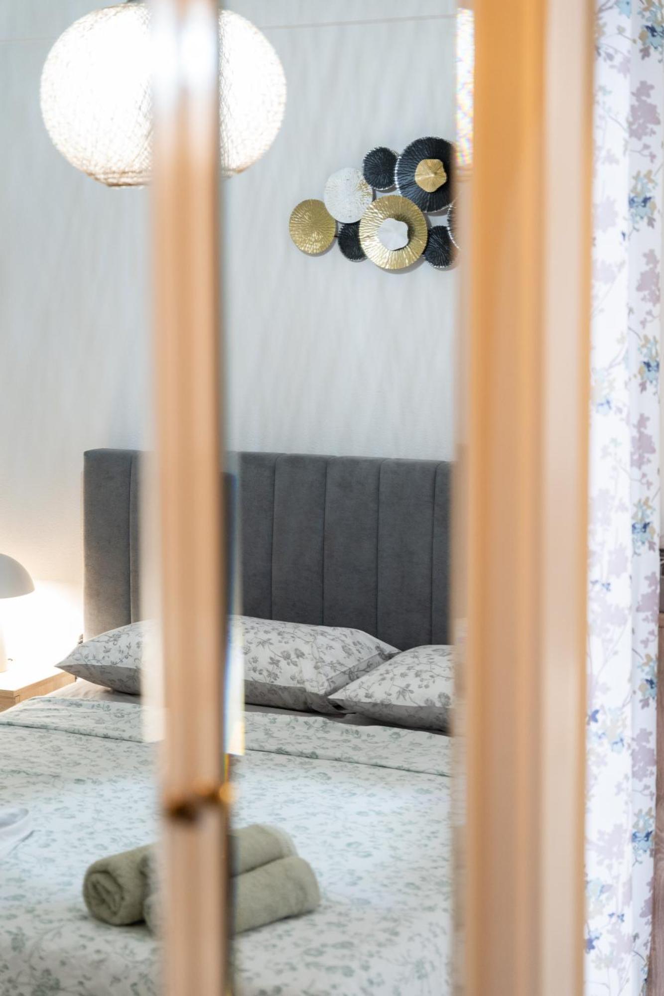 Ninas Central Apartment Kavala Bagian luar foto
