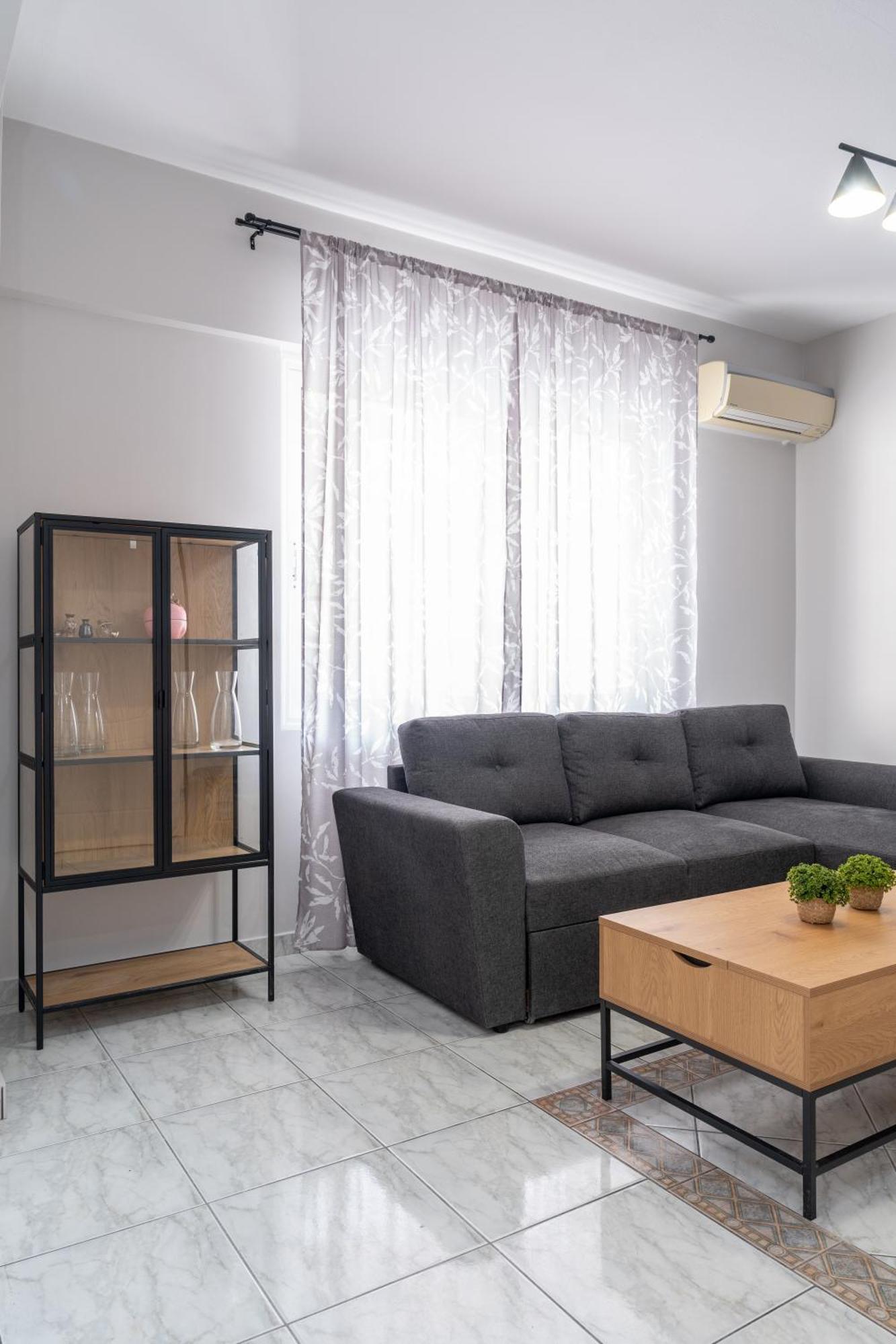 Ninas Central Apartment Kavala Bagian luar foto
