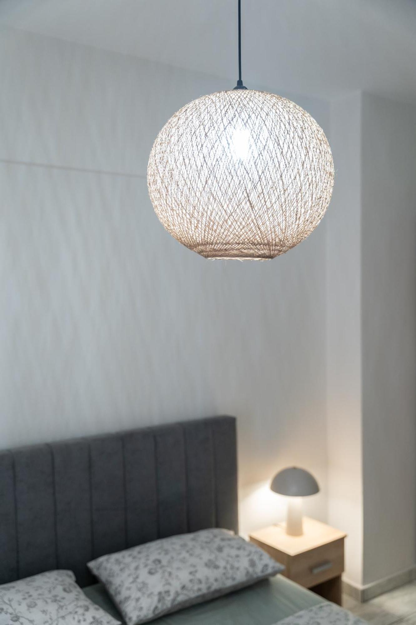 Ninas Central Apartment Kavala Bagian luar foto