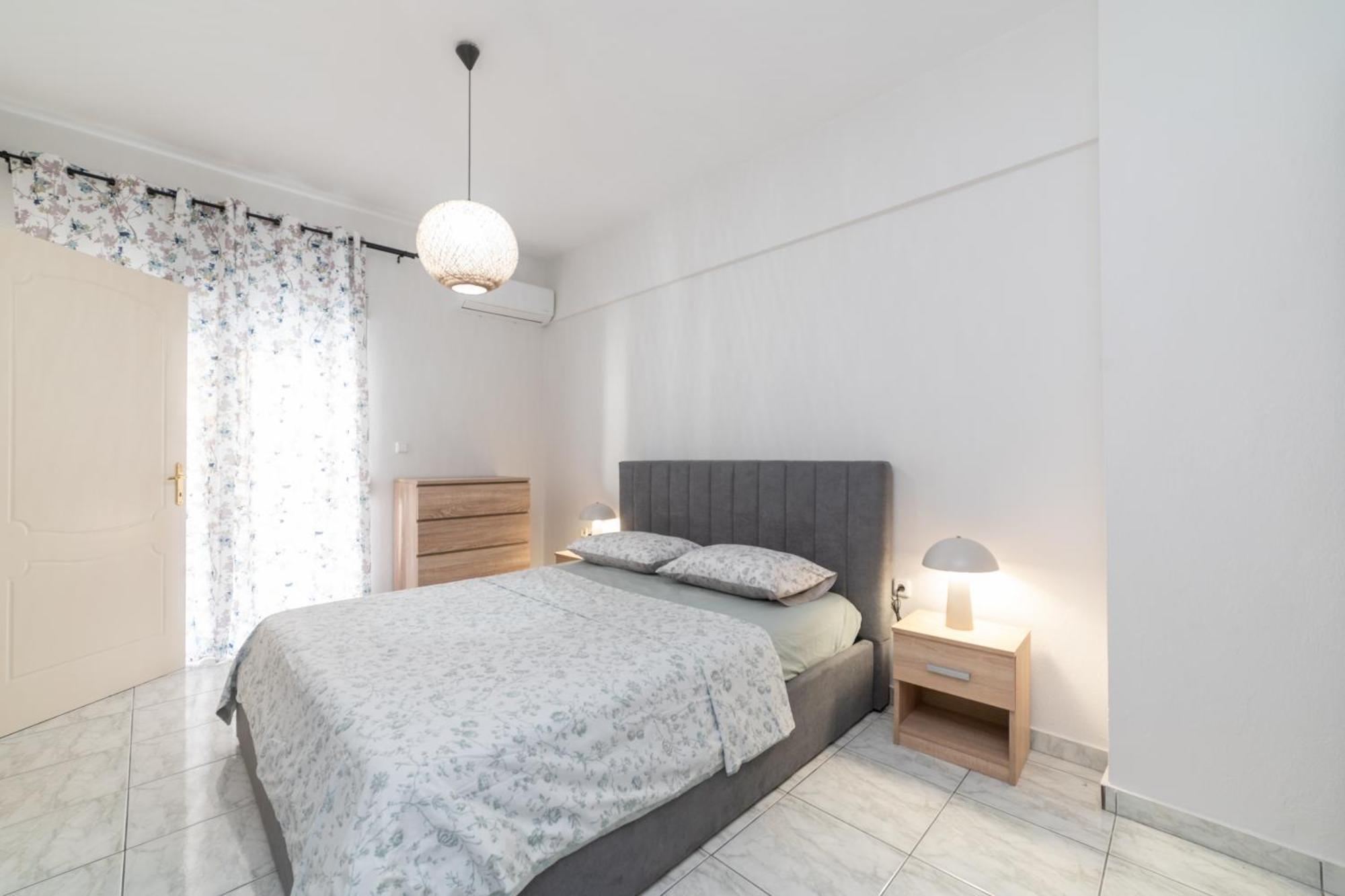 Ninas Central Apartment Kavala Bagian luar foto